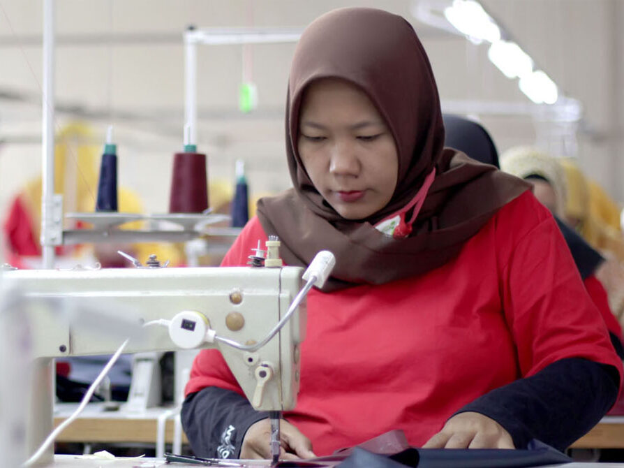Konveksi Alvi Anjani: Solusi Berkelas untuk Kebutuhan Bisnis Cilacap